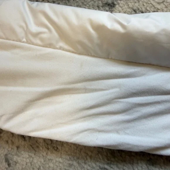 Lululemon Down For It All Jacket White Size 4 Slim Fit Hooded Puffer Coat - Picture 4 of 8